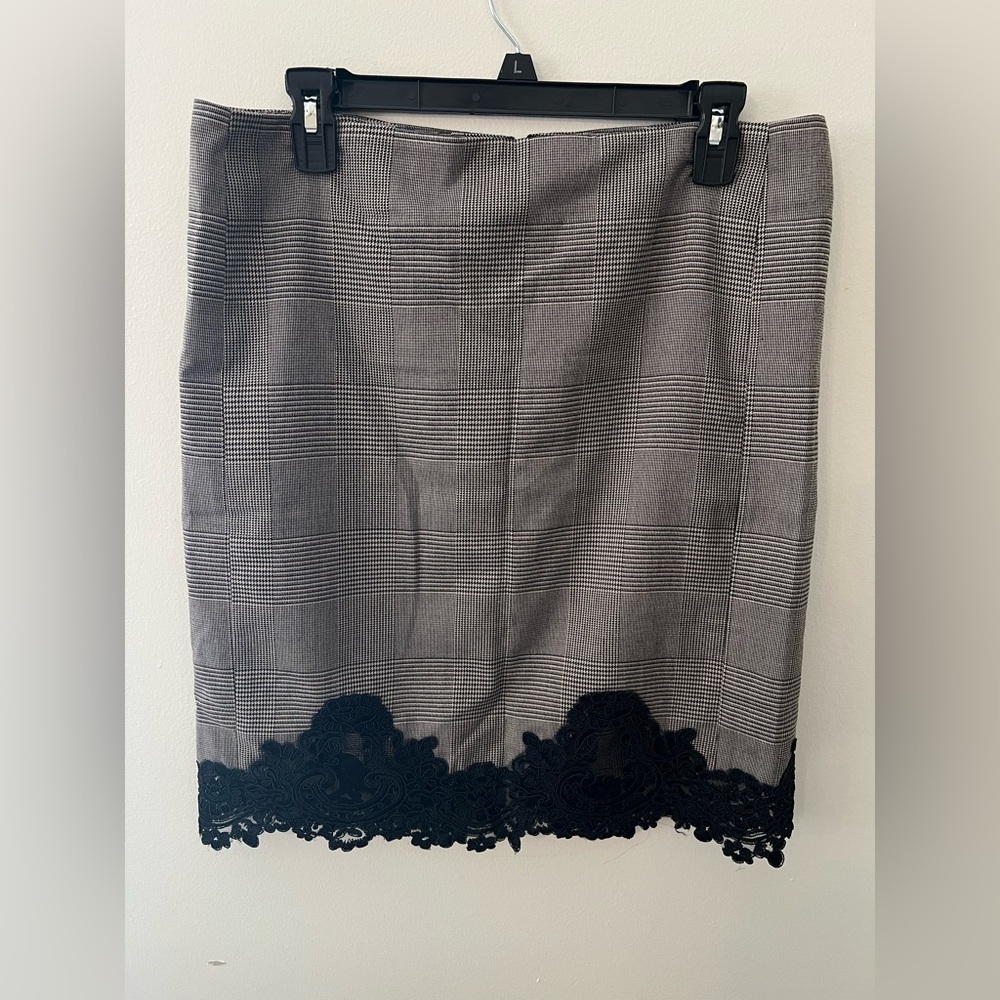 Adrianna Papell Lace Trim Black and Tan Plaid Pencil Skirt